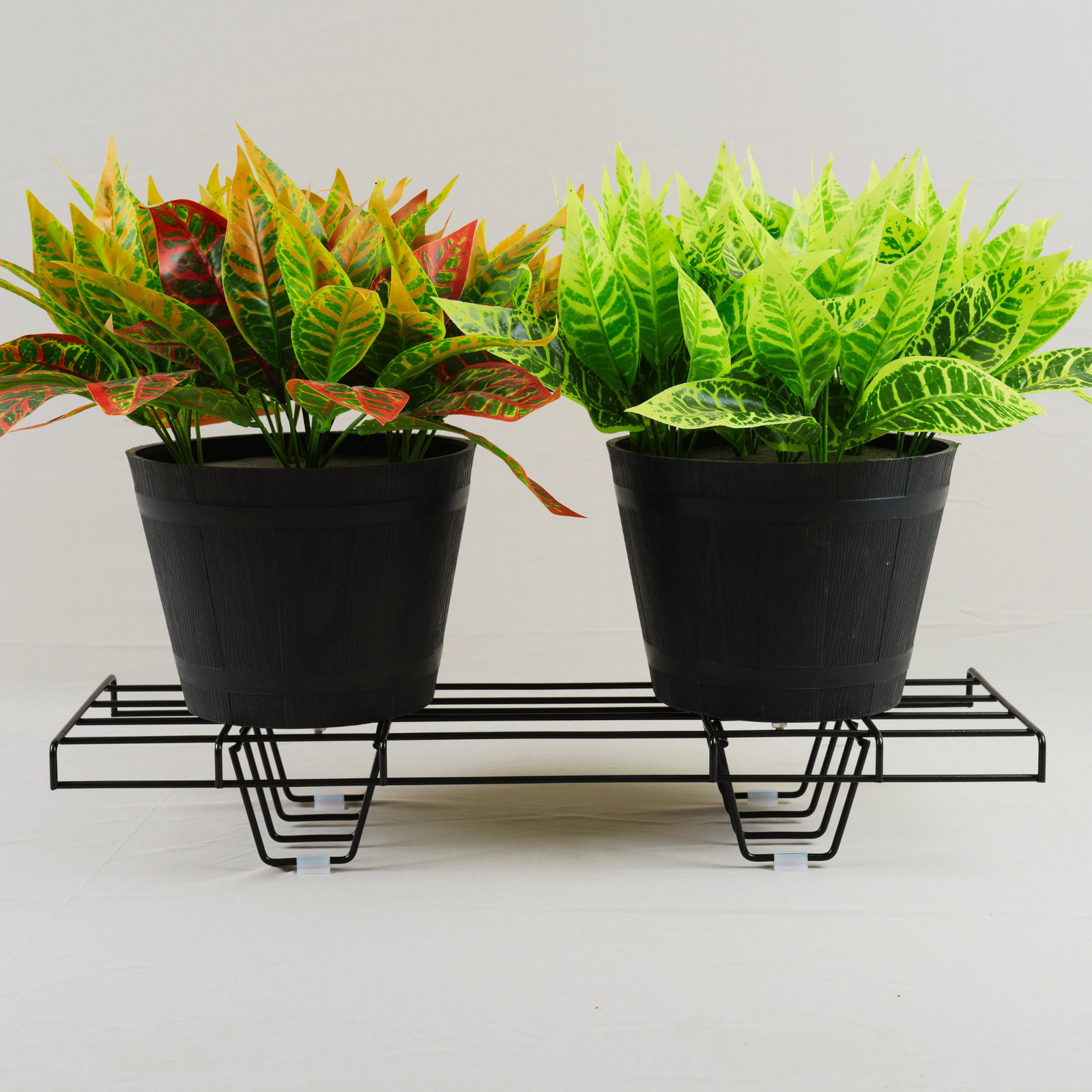 3_adfc73cb-b930-4cf6-9193-ef4219274be4.png Black Sorbus Plant stand (pack of 1) - Image 1