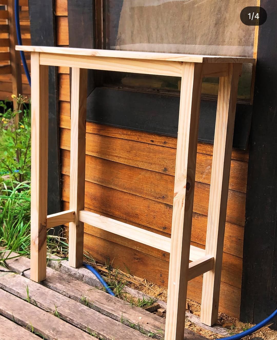 HT2-4 Wood Artist Accent Stand - Image 1