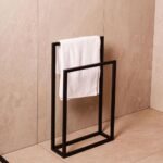 Krayog Modern Black Metal Freestanding Towel Rack Stand – 2-Bar Bathroom Towel Holder, Space-Saving Floor Stand